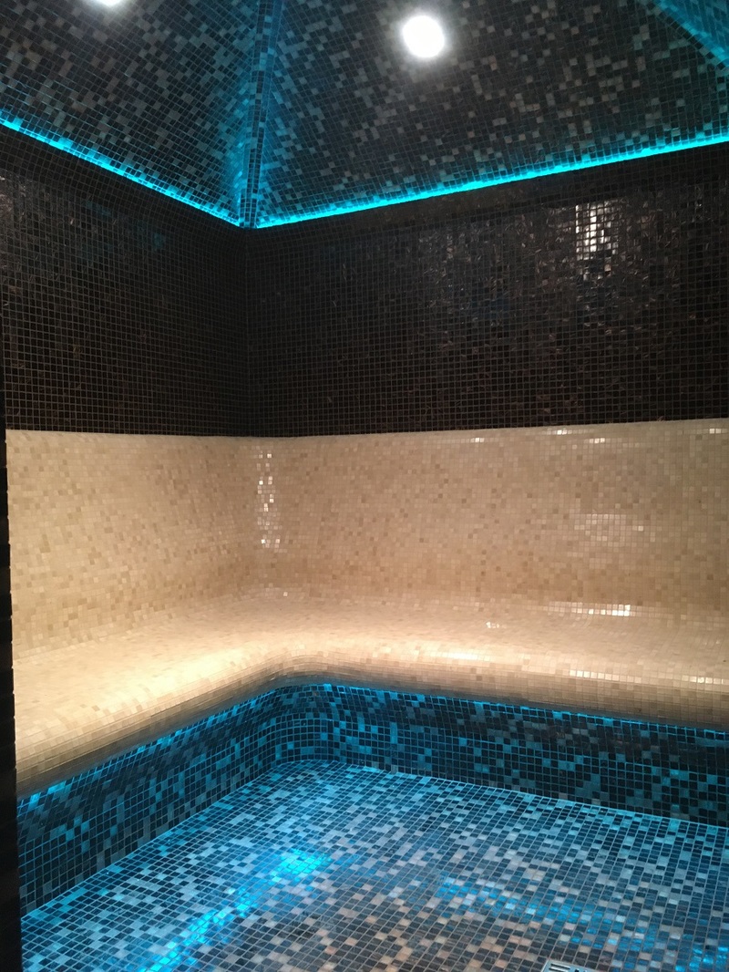 Роскошный интерьер Хамам в теннисном клубе Арена Дискавери