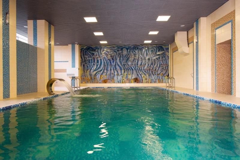 Строительство большого бассейна производилось в санатории Парус г. Новосибирск.